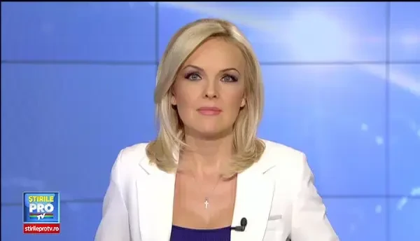 Designerii care se ocupa de vestimentatia lui Carmen Iohannis. Alex Ciucu: Pentru mine, e Jackie Kennedy din zilele noastre