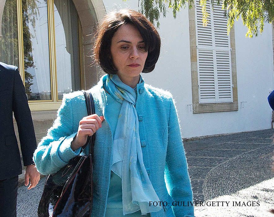 Soarta Greciei sta in mainile unei romance. Cine este Delia Velculescu, noua sefa a misiunii FMI la Atena