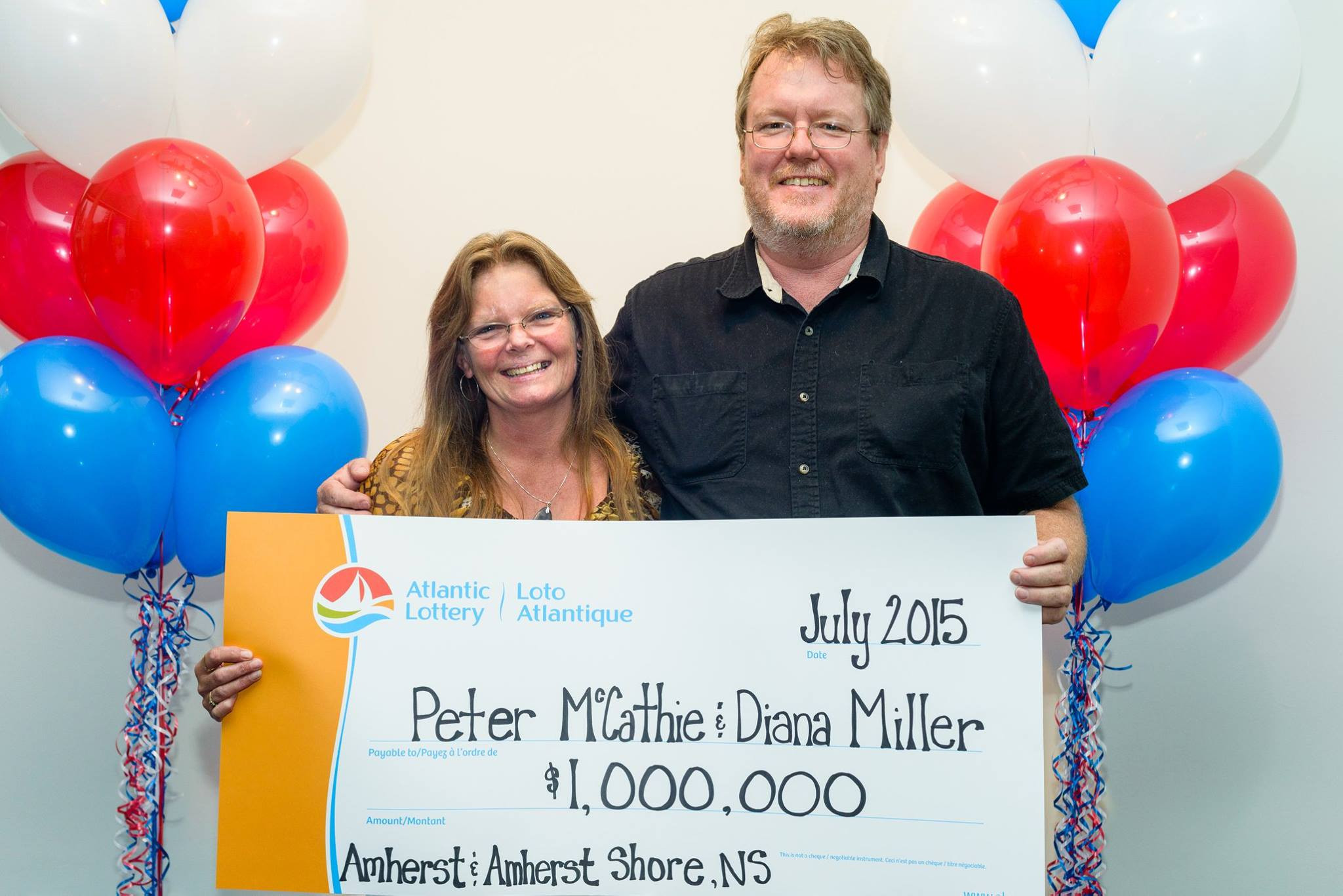 "Este aproape imposibil, dar s-a intamplat!". Un barbat a fost lovit de fulger, apoi a castigat premiul cel mare la loto