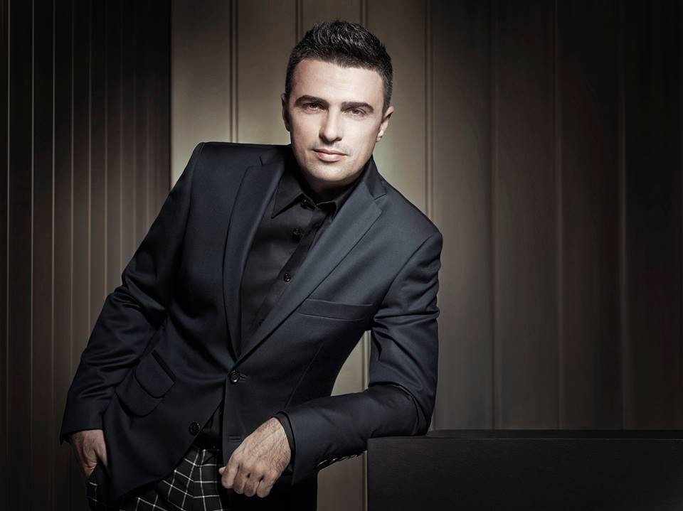 "UNU este suma celor care cred ca mereu o poti lua de la inceput cu tine insuti" Cornel Ilie voreste despre cea mai noua poveste