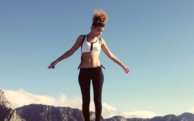 A vrut adrenalina, dar a sfarsit tragic. O tanara de 23 de ani a murit dupa ce a facut bungee-jumping pe un pod in Spania