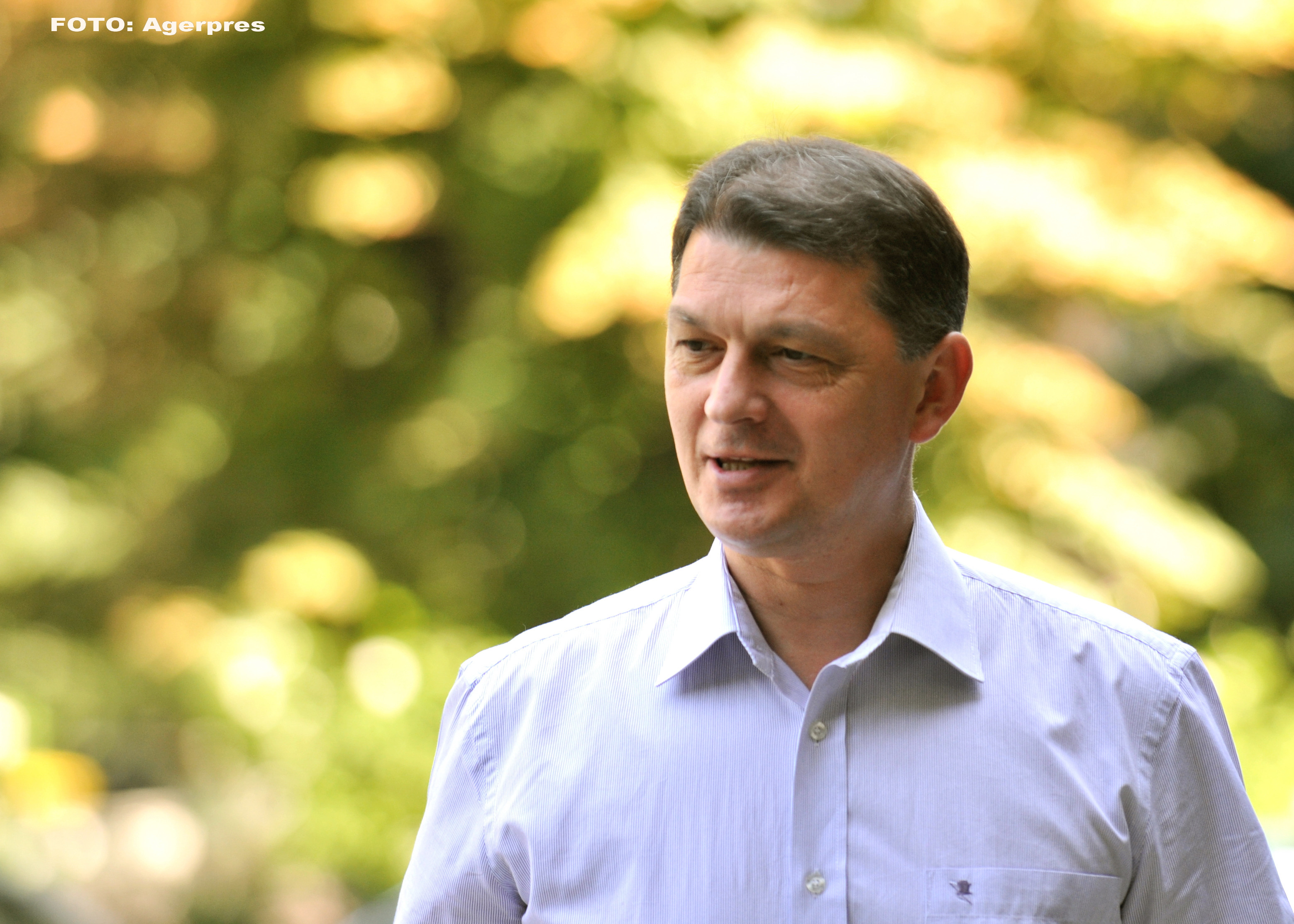 Fostul consilier prezidential si ministru de Interne Gabriel Berca a fost scos cu catuse de la DNA si dus in arest