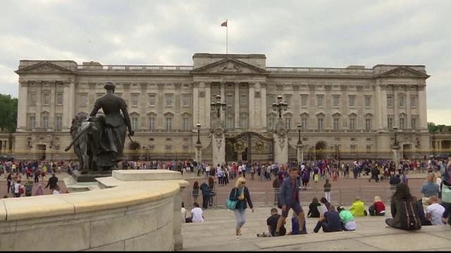 Premiera la Palatul Buckingham. De ce surpriza vor avea parte turistii care vor vizita resedinta Reginei