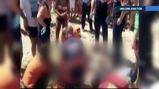 Alerta salvamarilor, ignorata de turisti la cateva ore dupa ce un barbat a murit inecat sub ochii lor. "Isi risca viata"