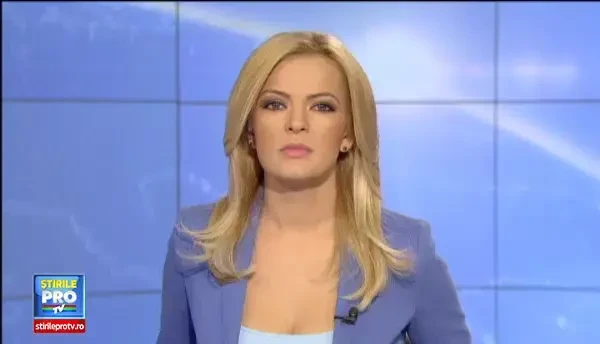 O ploaie torentiala a blocat sistemul de canalizare din Arad. Apa de pe strazi a ajuns la jumatate de metru