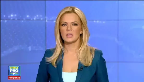 Un avion s-a prabusit intr-un cartier rezidential din Tokyo. Mai multe case sunt in flacari