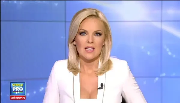 Jennifer Lopez si-a sarbatorit ziua la New York. Cum s-a imbracat in ziua in care a implinit 46 de ani. FOTO