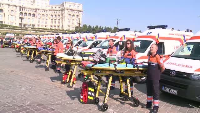 Ziua Nationala a Ambulantei, sarbatorita prin munca de echipajele medicale. Peste 46 de ambulante pe strazile Capitalei