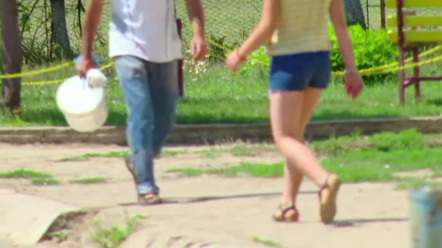 Caz socant in Vaslui. Fetita de 13 ani, abuzata sexual de parintele adoptiv in varsta de 57 de ani