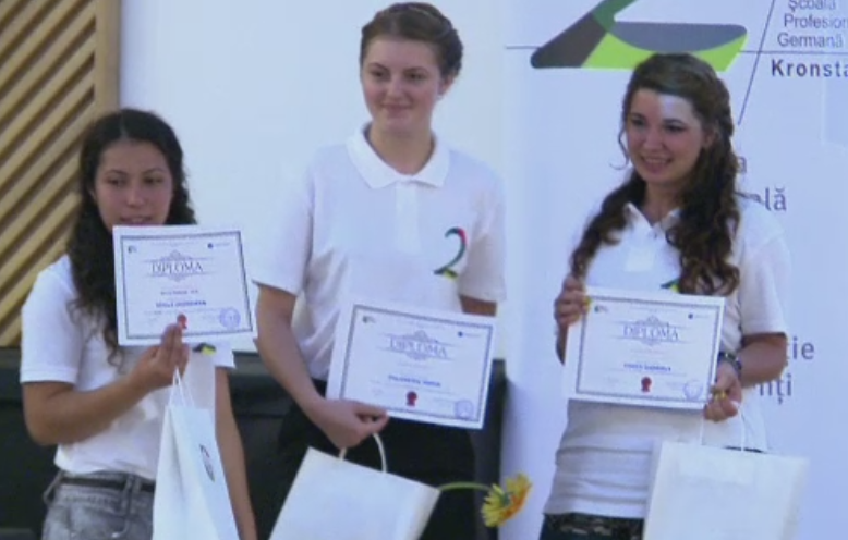 Loc de munca imediat dupa absolvire. Firmele se bat pentru elevii instruiti in scolile profesionale din Romania