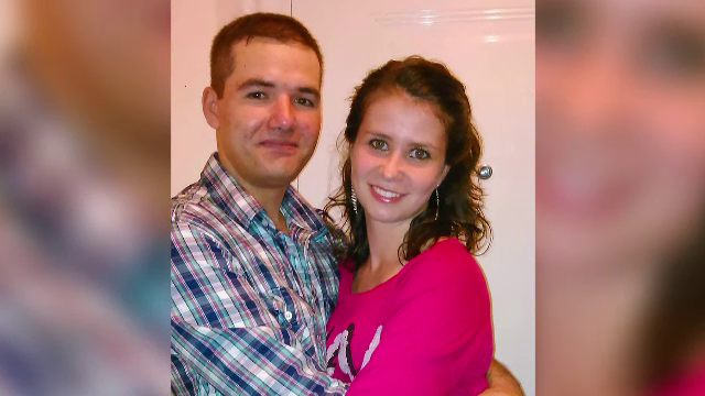 A murit inainte de nunta, iar iubita lui a supravietuit. Tragedia s-a petrecut la cateva ore dupa ce si-a cumparat masina