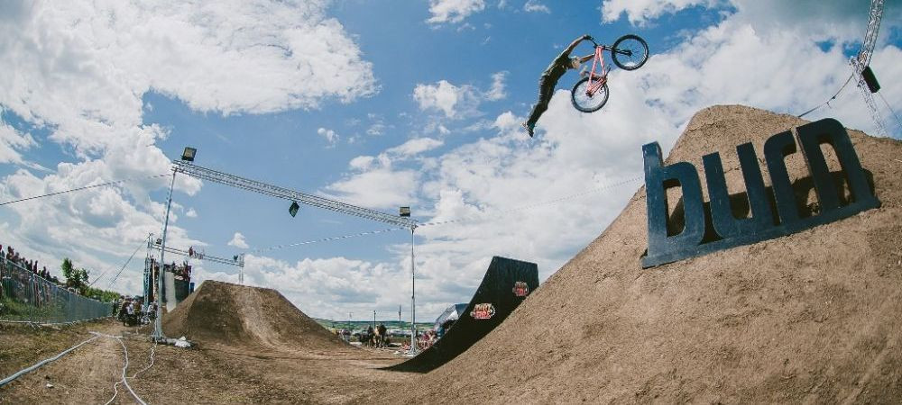 In august, noul sport rege se naste din dirt, la Miercurea Ciuc