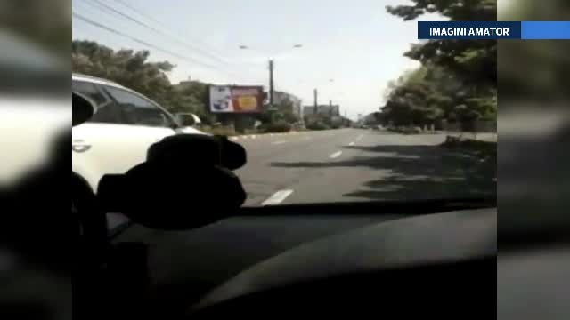 Un barbat sustine ca a fost lovit intentionat cu masina de fostul sau sef. Accidentul a fost filmat de camera de bord