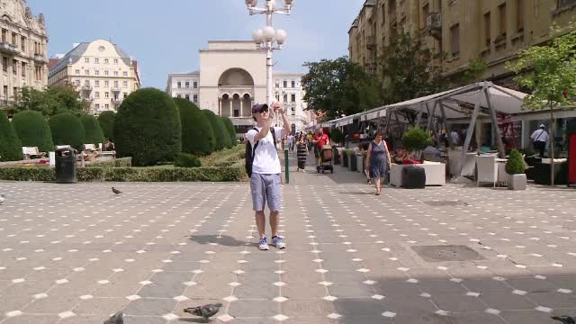 Care este unul dintre cele mai vizitate orase din Romania, de turistii straini. Un tanar a venit tocmai din Texas