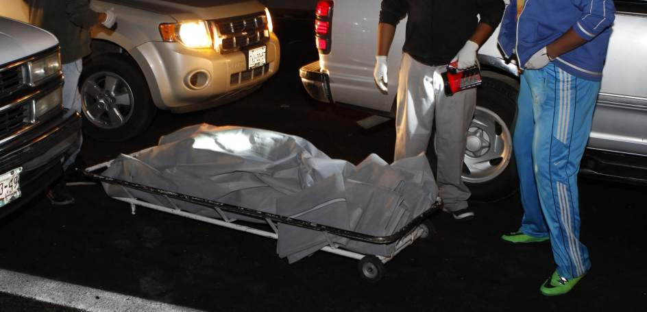 Cinci cadavre, descoperite cu mainile legate in capitala Mexicului. Prezentau urme de tortura si rani provocate de gloante