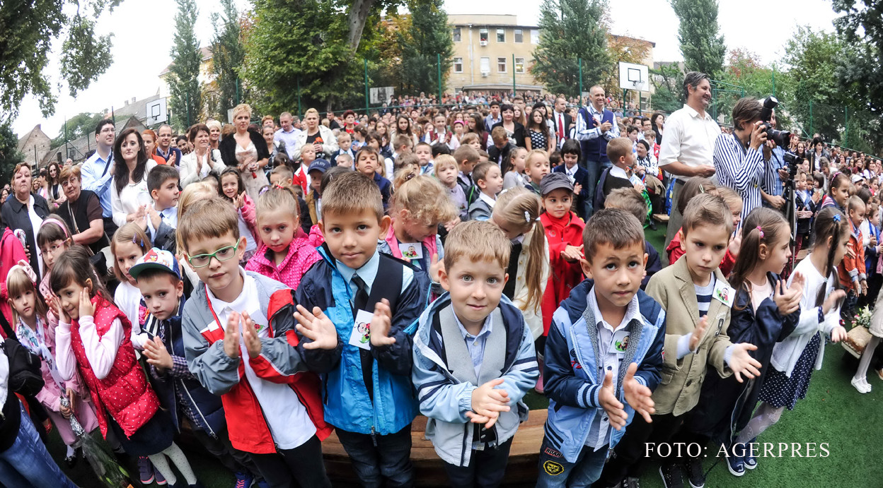 Proiect de lege: elevii din clasele primare ar putea primi 200 de lei lunar. Ce trebuie sa faca parintii pentru acesti bani