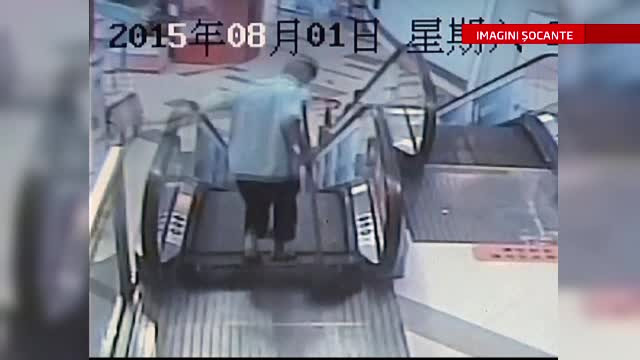 Inca o scara rulanta dintr-un mall din China a nenorocit un om. Ce a patit un ingrijitor, incat a ramas fara un picior