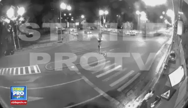 Momentul in care un politist a fost lovit de masina unui cetatean turc