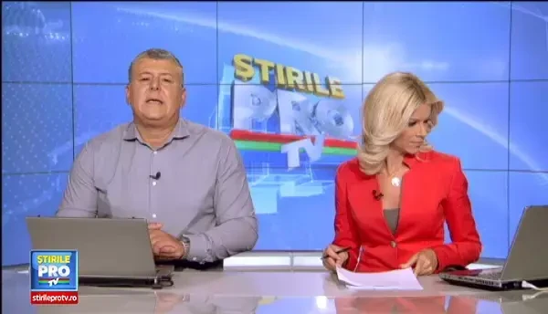 Robotul care face autostopul pentru a se plimba prin toata lumea, atacat de un american. Unde a calatorit pana sa fie distrus