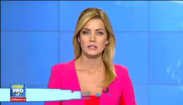 Primaria din Rasnov le-a demolat adapostul improvizat. Disperati, oamenii, printre care si doi copii, dorm intr-o masina