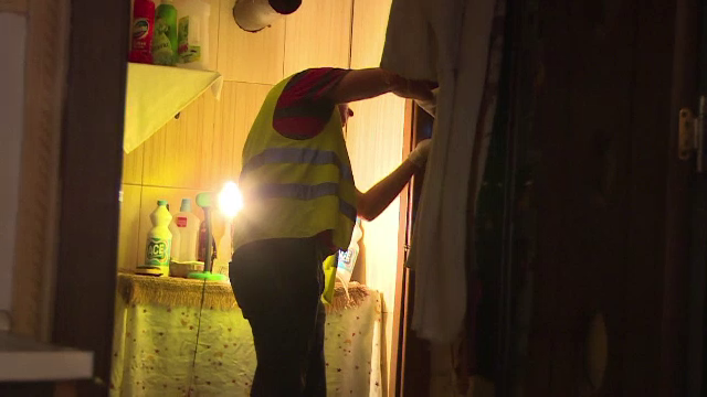 Un barbat din Dambovita s-a sinucis dupa ce l-a parasit sotia. Vecina: "Ea a fugit cu unul, mai de sus, de colo"