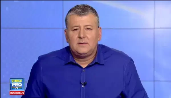 Doua femei din Gaesti cresc peste o suta de caini si pisici in curtile lor. Vecinii sunt exasperati