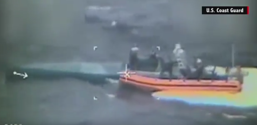 Un minisubmarin incarcat cu 7 tone de cocaina, interceptat in Oceanul Pacific . Captura valoreaza 181 milioane de dolari