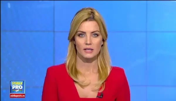 O femeie a murit si trei persoane sunt ranite, dupa ce doua masini s-au lovit, in drum spre mare. Cum s-a produs accidentul