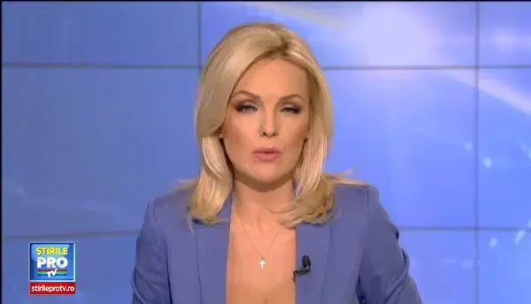 Imagini de la incendiul care a dus la evacuarea unui bloc din Capitala. A fost nevoie de interventie a 9 autospeciale