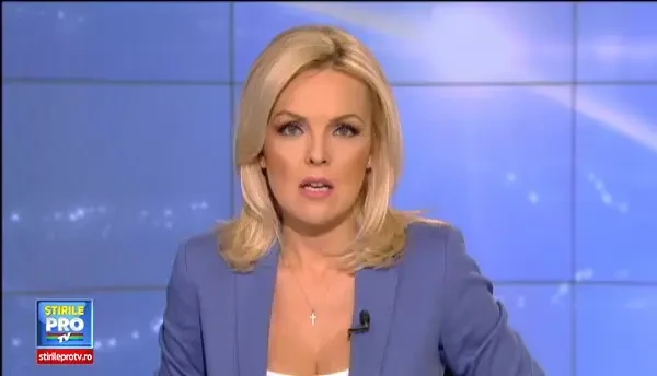 Un baiat de 22 de ani, in stare critica dupa ce a intrat cu 110km/h in masina politiei. Unchiul lui acuza un act criminal