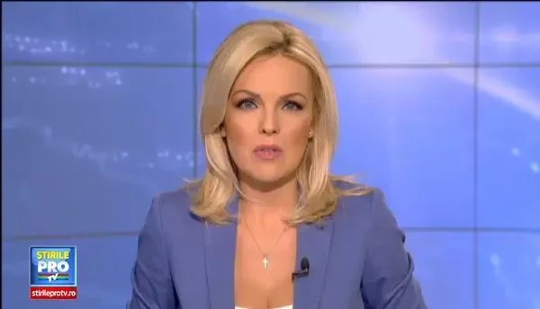 Furt filmat cu telefonul mobil. Ce incarca in portbajat doi barbati din Arad, in plina zi, chiar in centrul orasului