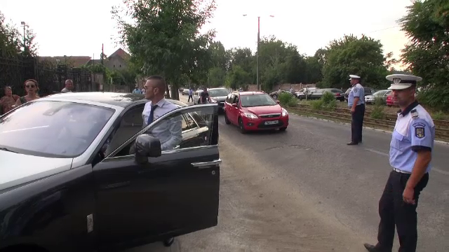amenzi nunta rromi