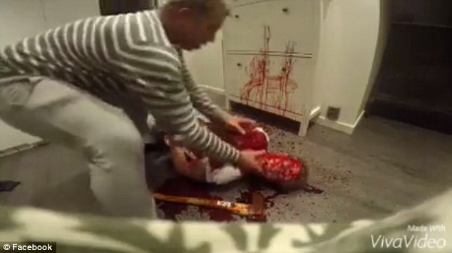 Momentul in care un barbat isi gaseste amicul intr-o baie de sange, cu un topor langa el. Farsa care l-a speriat de moarte