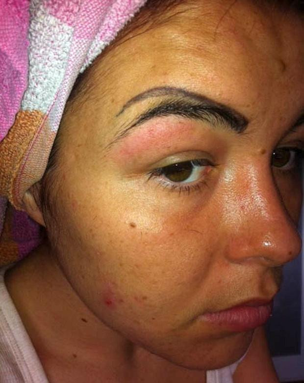 S-a dus la cosmeticiana, iar cand a ajuns acasa a inceput sa planga. Ce a vazut cand s-a uitat in oglinda