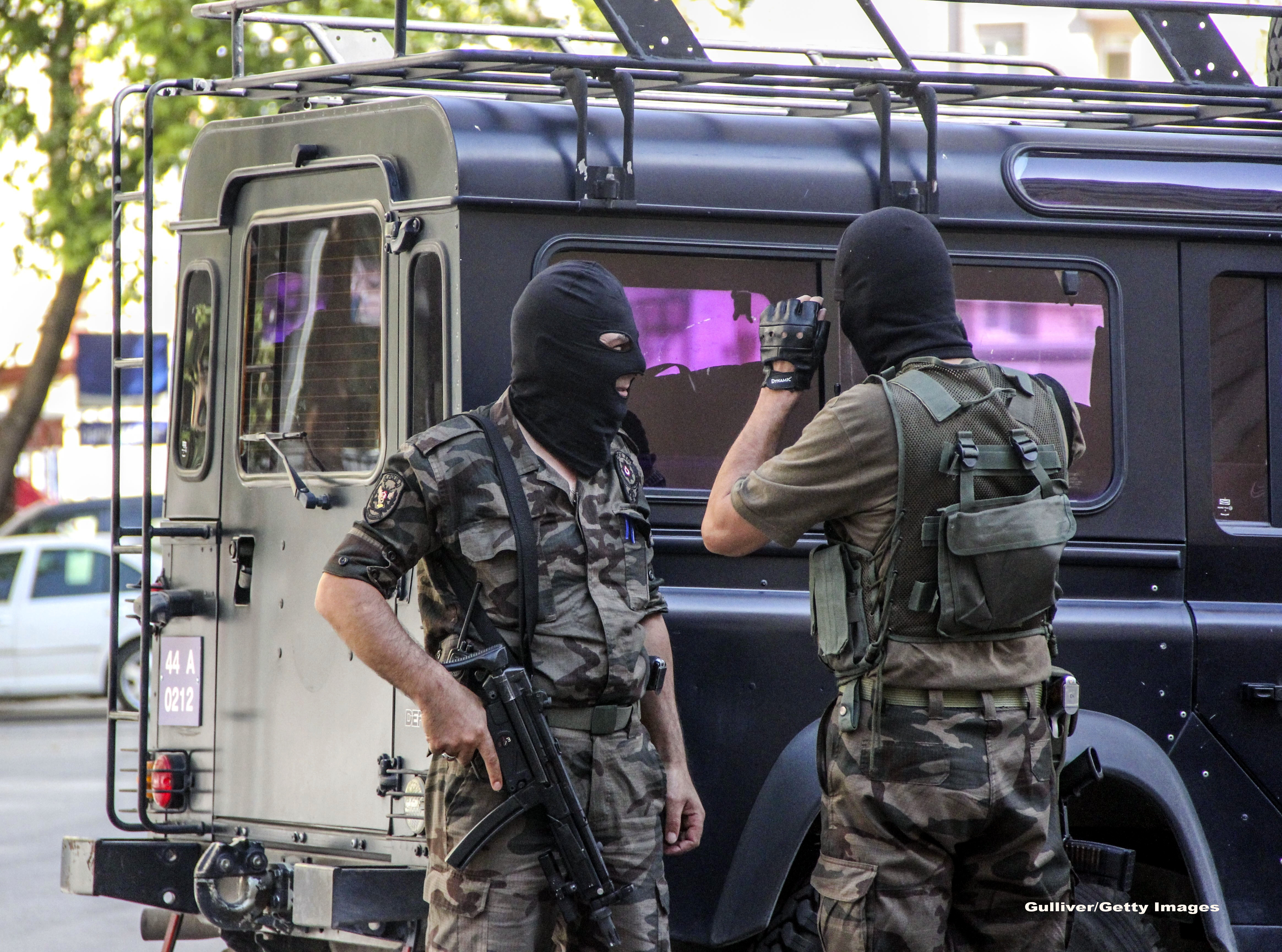 Atac ucigaș în Istanbul. Un palestinian a fost ucis și alți doi au fost răniți, după ce au fost împușcați într-o mașină