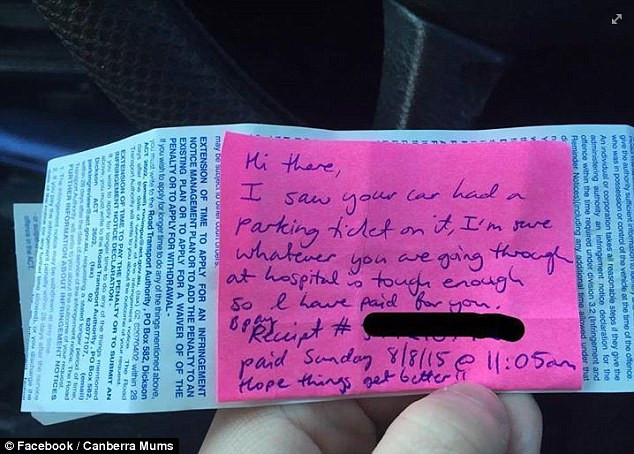 Gestul emotionant facut de o anonima pentru o femeie internata cu bebelusul in spital. Ce a gasit mama pe parbrizul masinii