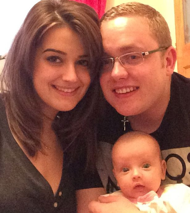 Detaliul infricosator pe care l-au surprins acesti parinti in camera copilului. Ce apare deasupra bebelusului