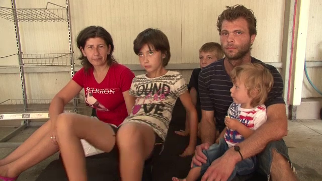 Caz dramatic in Bacau: o familie cu 4 copii doarme intr-o spalatorie, iar in unele zile n-are ce manca