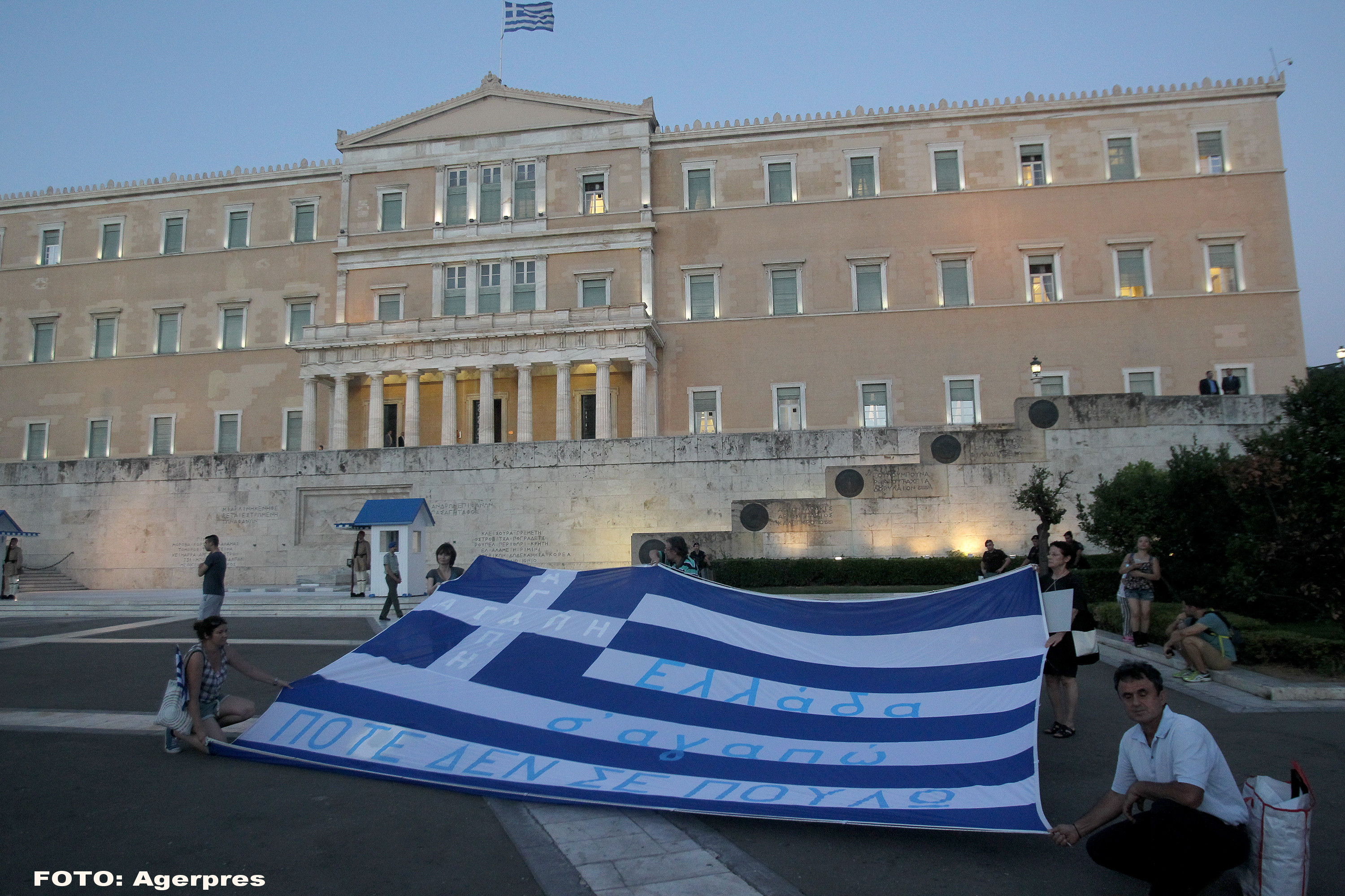 Alegerile legislative anticipate din Grecia vor avea loc pe 20 septembrie. "Decretul prezidential a fost semnat"