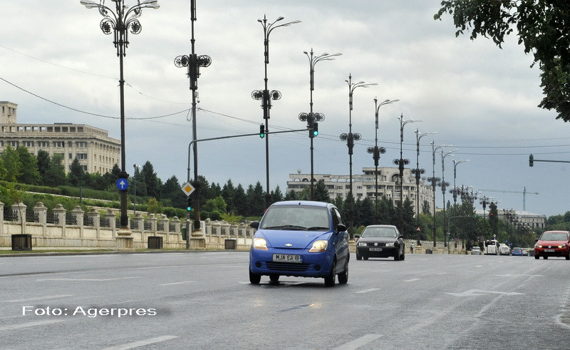 Creste pretul rovinietei pentru anumite categorii de vehicule. Noile tarife prevazute intr-un proiect de ordonanta al MT