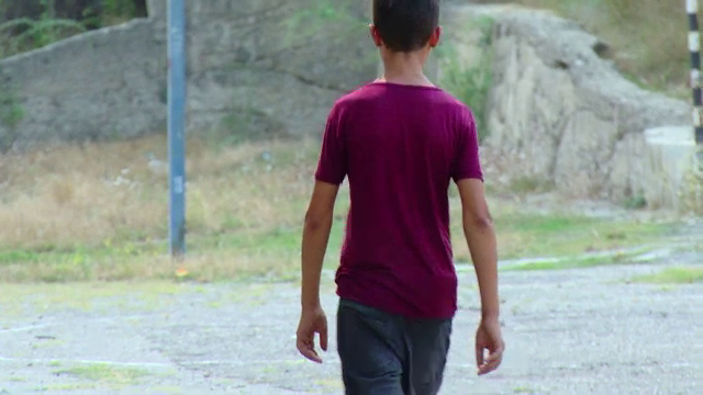 Politist din Vaslui, acuzat ca ar fi batut un baiat de 15 ani si sora lui insarcinata. Care a fost motivul scandalului