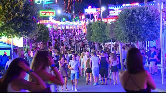 Marea Britanie trimite politisti in Spania pentru a-i tempera pe turistii scandalagii. Cum petrec britanicii in Mallorca