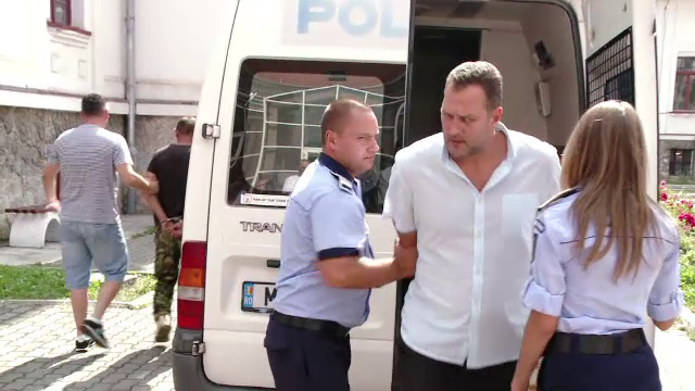 Un medic din Brasov, prins in flagrant in timp ce lua mita. Ce sume le cerea pacientilor pentru ca totul "sa iasa bine"