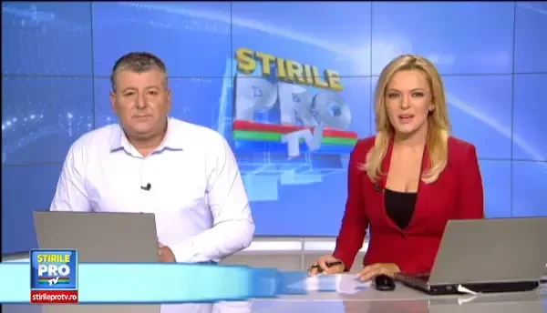 Pompierii din Costa Rica s-au dezbracat in scopuri caritabile. Pretul unui calendar in care apar in ipostaze fierbinti