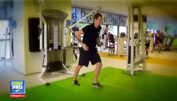 Misiunea lui e sa ii invete pe altii sa traiasca sanatos. Campionul pentru care energia se masoara in abdomene si flotari