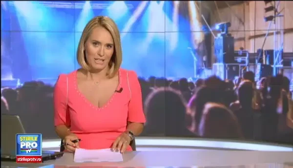 Cristi Minculescu revine in Iris, dupa trei ani de la despartire. Legendara trupa pleaca intr-un nou turneu prin tara