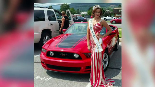 O fosta Miss, din SUA, a strans zeci de mii de dolari pacalind lumea ca este bolnava de cancer. Cum a fost prinsa femeia