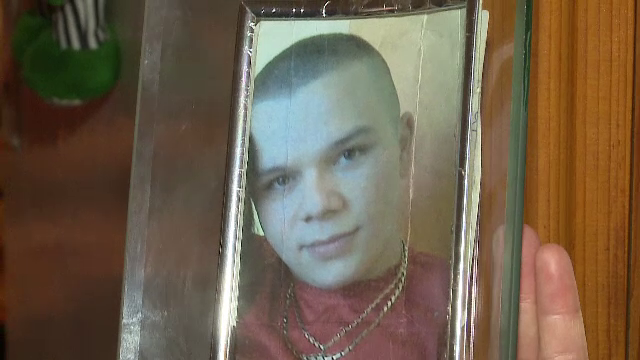 Barbatul care si-a injunghiat nepotul pentru ca "traieste din pensia lui" a fost arestat preventiv