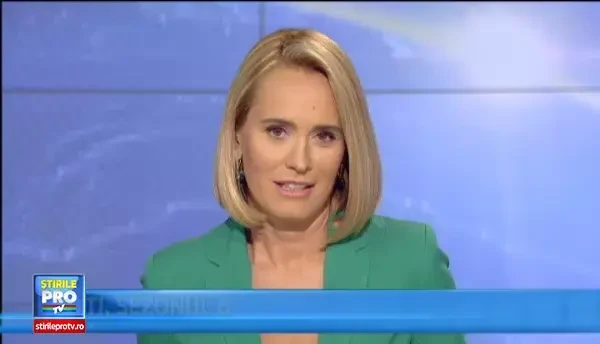 Paza de Coasta din Grecia, acuzata ca a scufundat intentionat o barca plina cu imigranti. Imaginile dramatice au fost filmate