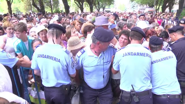 24.000 de angajati ai Ministerului de Interne vor asigura securitatea de Sf. Maria. La ce trebuie sa fie atenti soferii